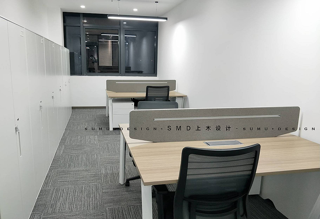 「简作」极简风办公室让工作轻松自如