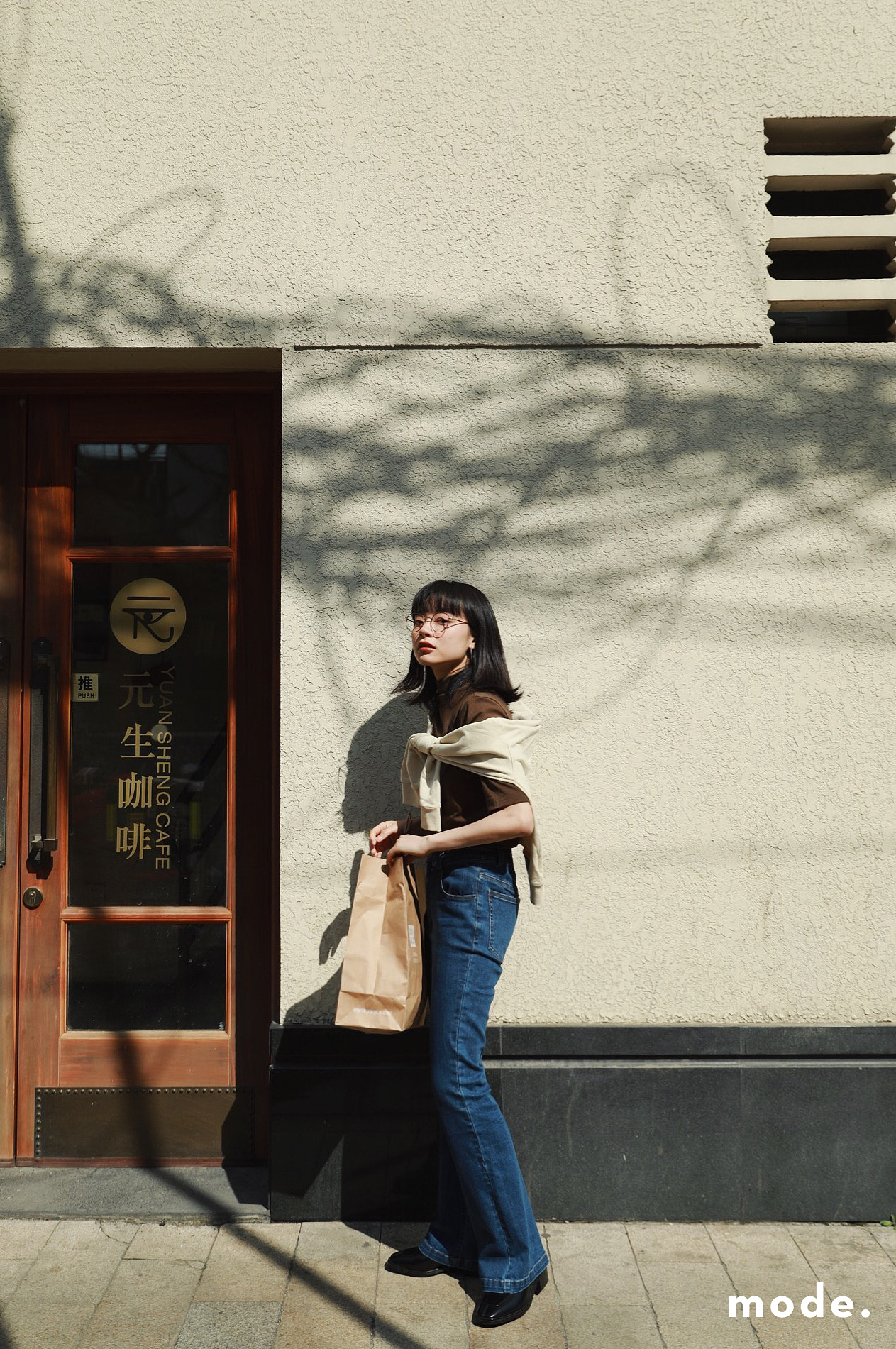 上海街拍（图ZMjQ3OTk4ODgw） - 人像摄影 - 站酷设计师feifei_0801原创素材 - 站酷ZCOOL