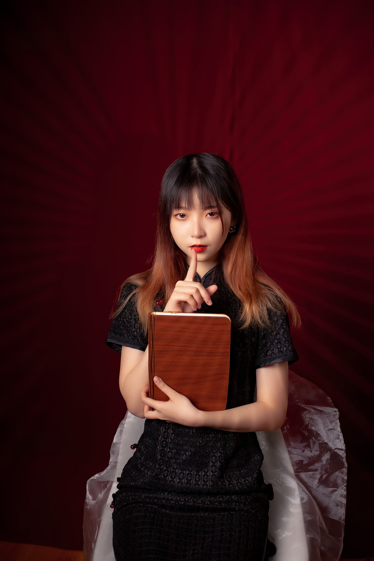 少女入画（图ZMjg2NTkwNzU2） - 人像摄影 - 站酷设计师临风看雪原创素材 - 站酷ZCOOL