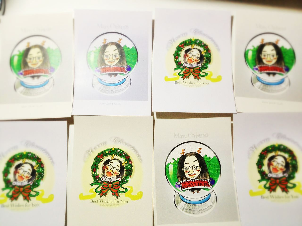 开始批量印,个人很喜欢260g飘金/飘银的卡纸。硬度刚刚好,印出来也很高大上!