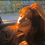 邬稣拉的头像