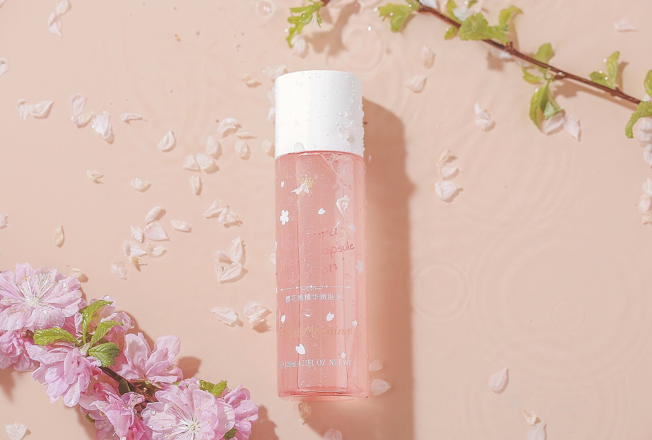 化妆品水乳套装拍摄（图ZMTU4MzE0ODY4） - 产品摄影 - 站酷设计师摄影师张志原创素材 - 站酷ZCOOL