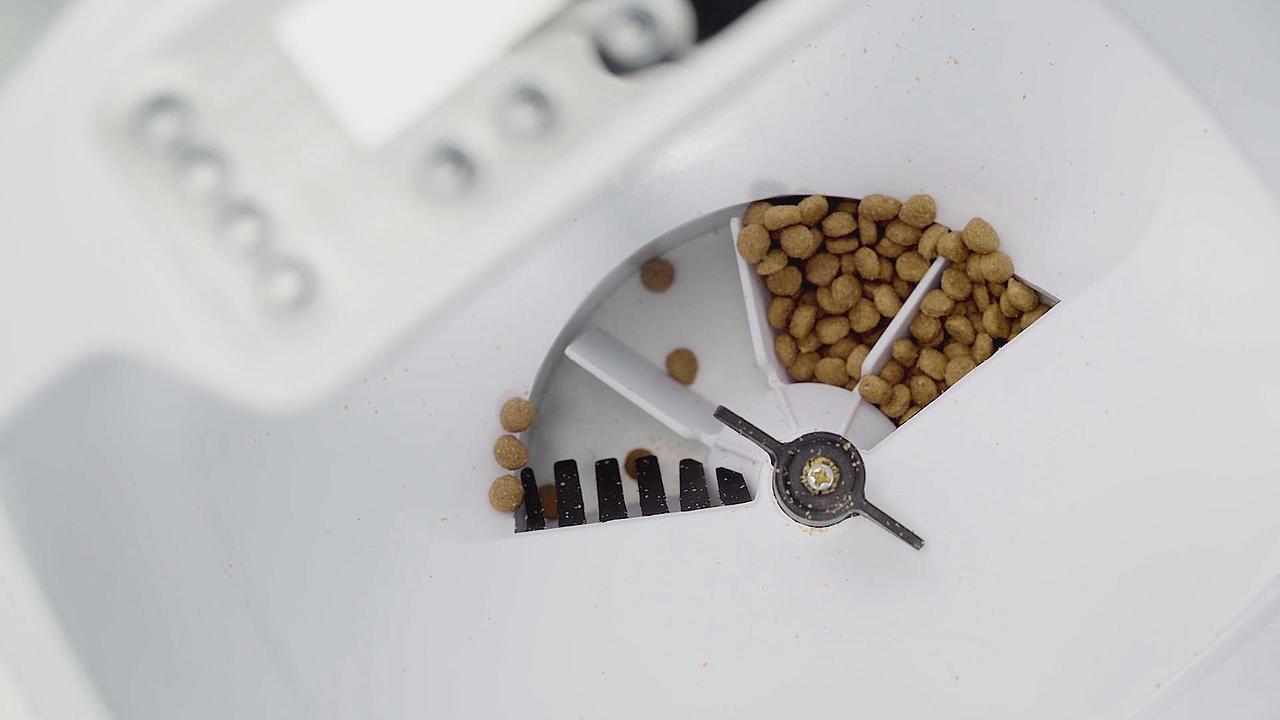 智能宠物喂食器