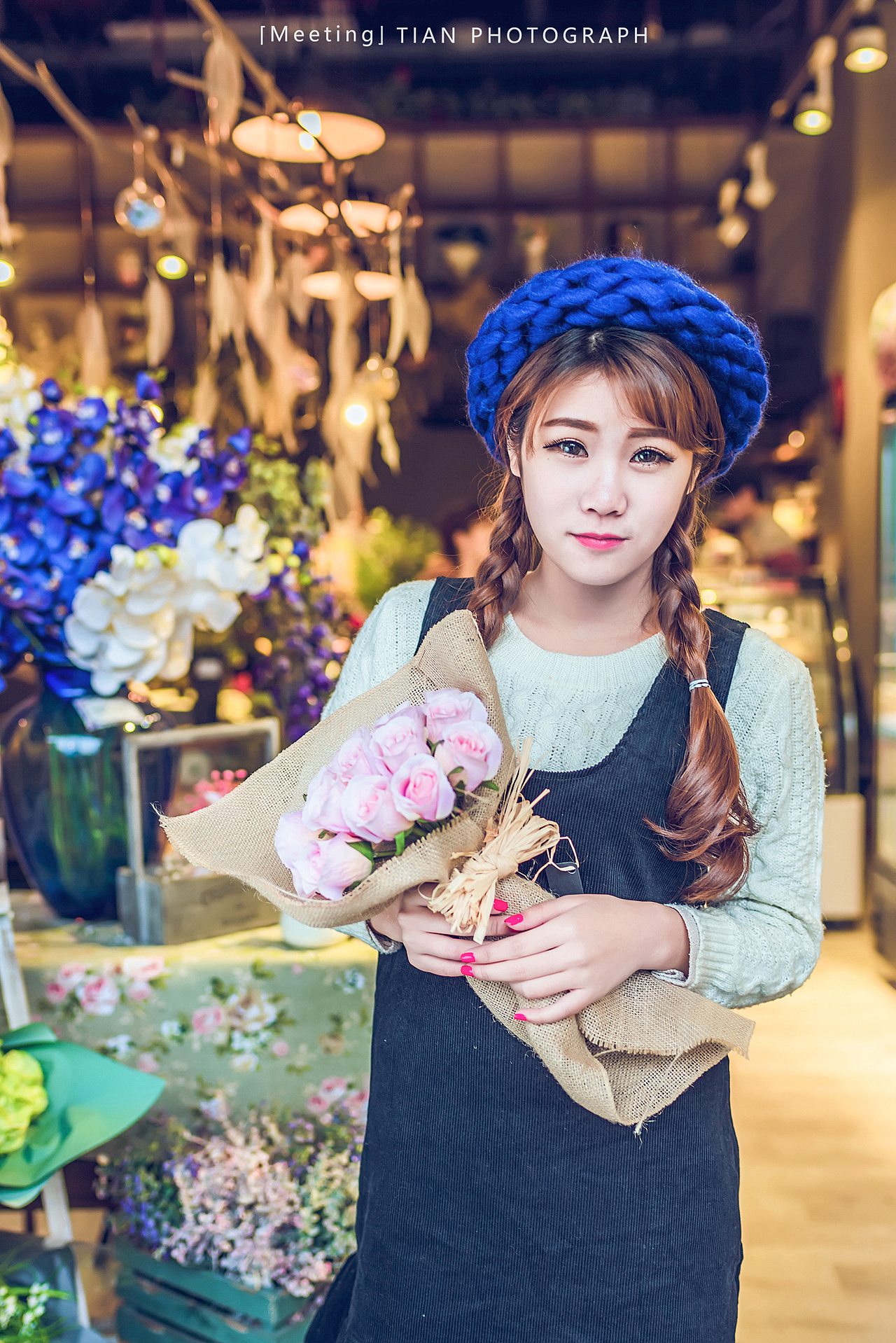 《遇见》——花社里的美少女（图ZNDA3MDc0NzI=） - 人像摄影 - 站酷设计师travelling_t原创素材 - 站酷ZCOOL