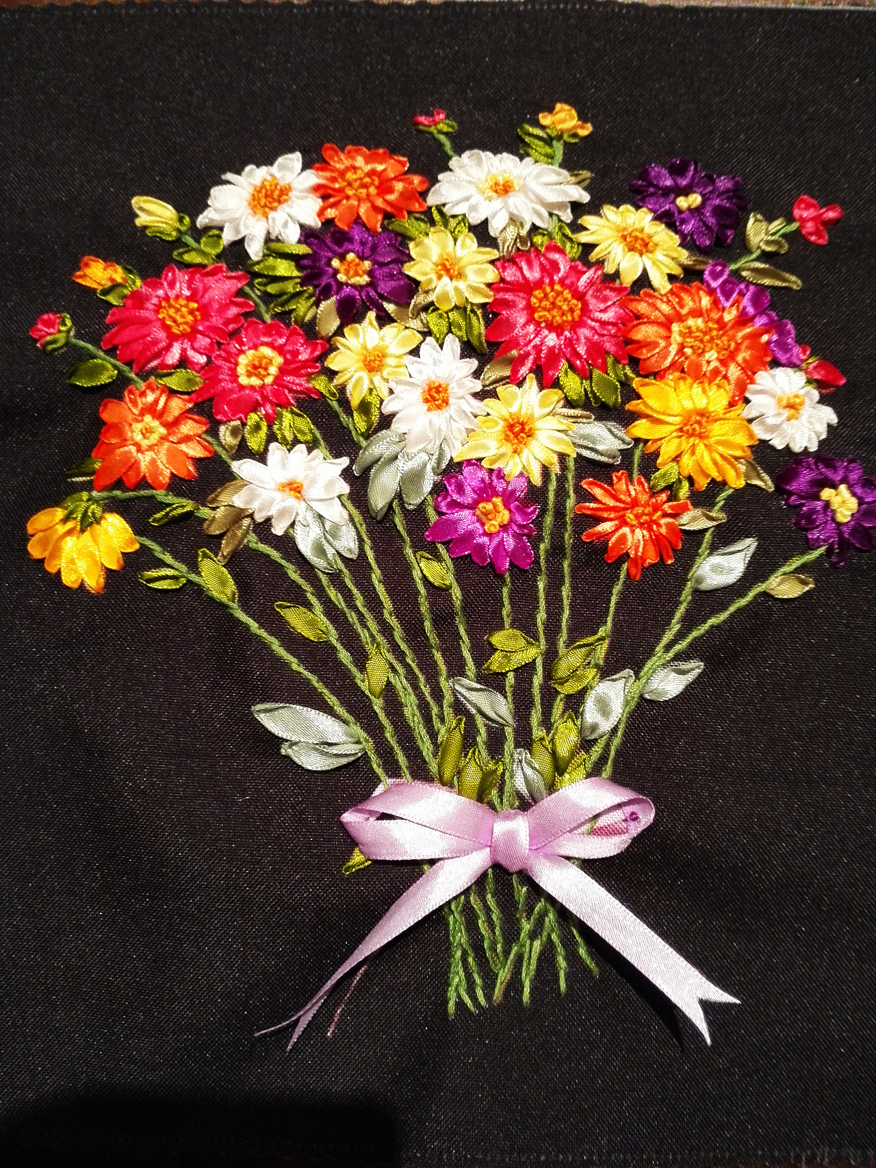 丝带绣|手工艺|其他手工|昱兰 - 原创作品 - 站酷 (zcool)