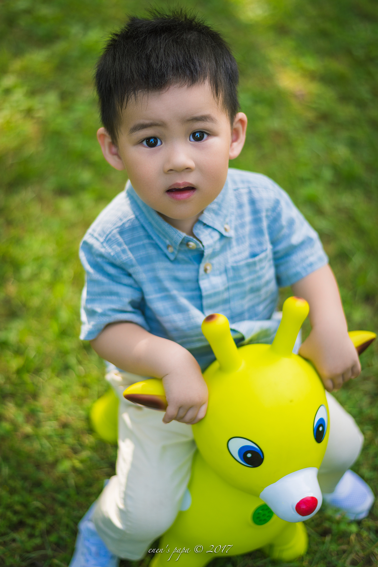 我有一双大大大大大大大眼睛（图ZOTI2OTAxOTY=） - 人像摄影 - 站酷设计师恩恩的老爸原创素材 - 站酷ZCOOL