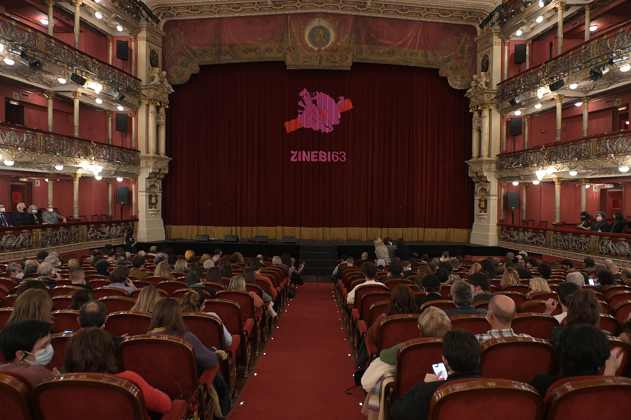 设计分享/ Zinebi电影节活动（图ZMjc5OTgyMjMy） - 海报 - 站酷设计师BranD杂志原创素材 - 站酷ZCOOL