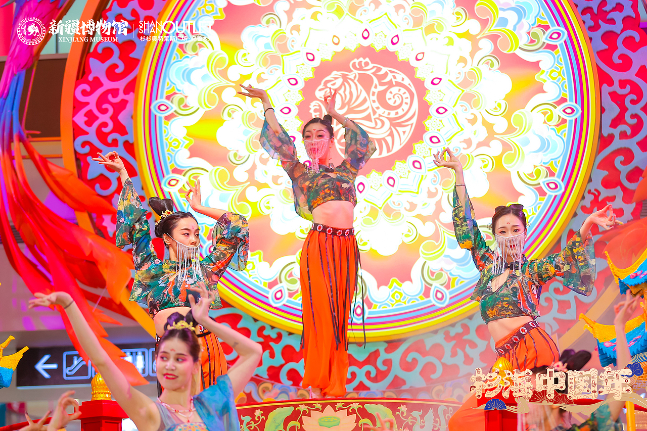 神驾空降，潮虎登场，市集琳琅...新青年这样过新年！（图ZMjg2MTM3NTY0） - 其他 - 站酷设计师鲸生万物原创素材 - 站酷ZCOOL