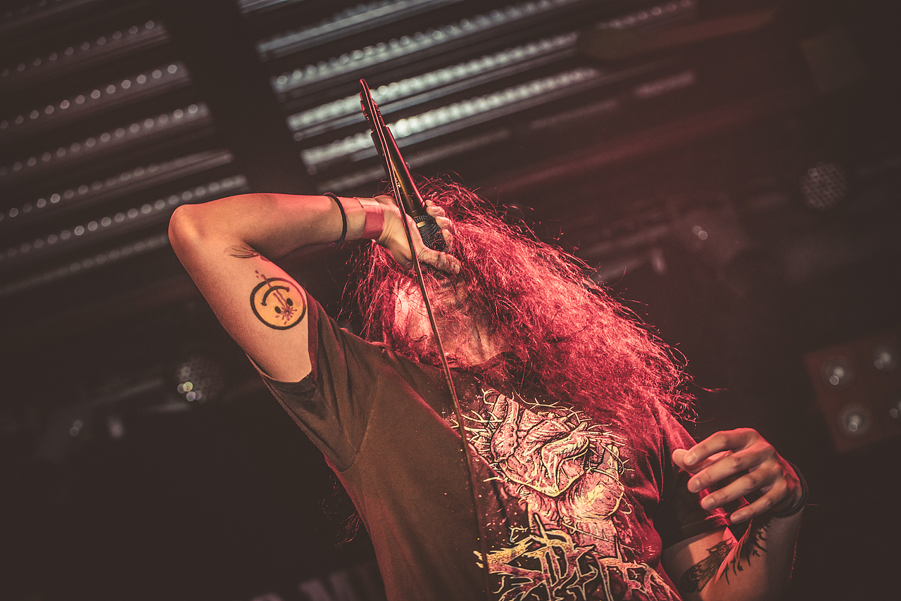 330金属音乐节广州站（图ZMjE4MTM1MTY=） - 人像摄影 - 站酷设计师凹凸蜀黍原创素材 - 站酷ZCOOL