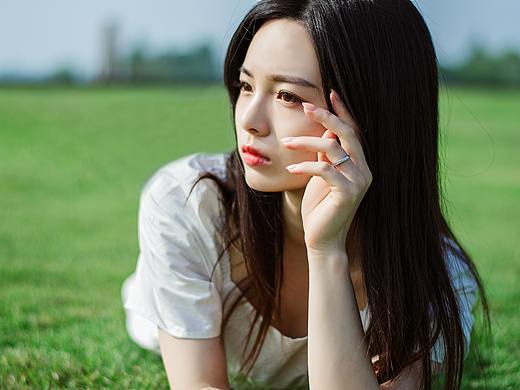 草坪上的舞蹈