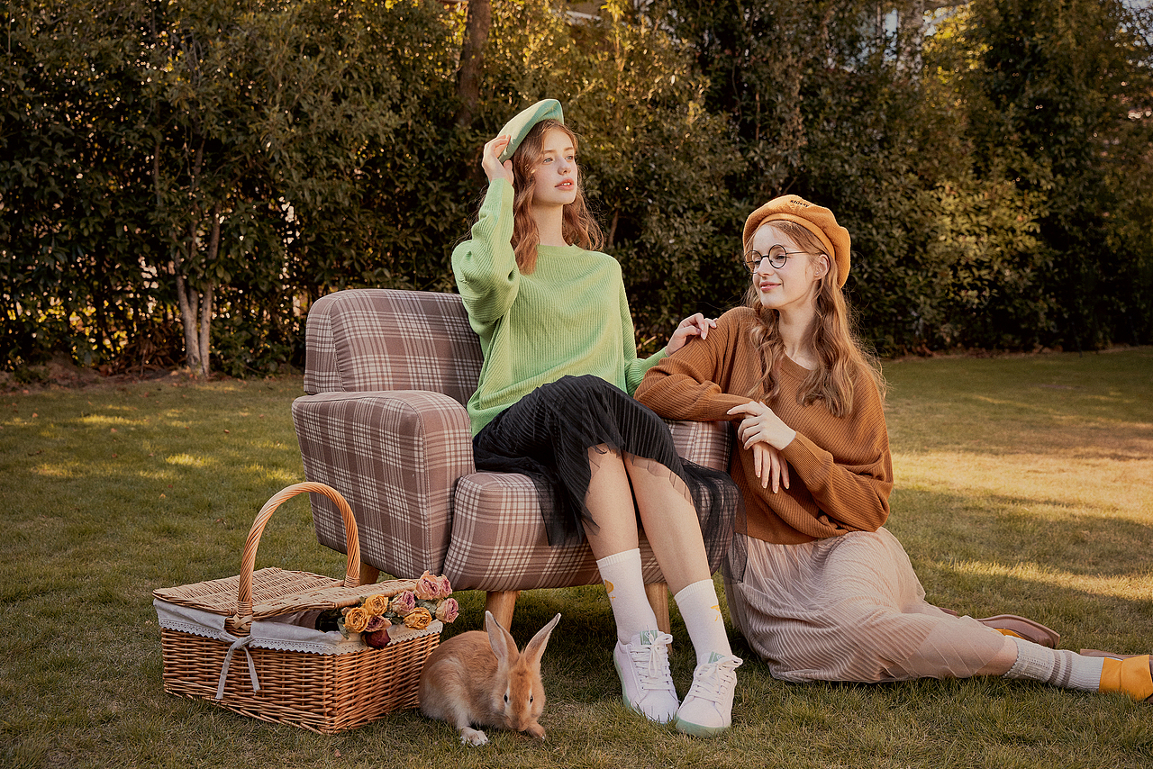 草地和阳光，外景女装拍摄（图ZMTgyMzI3MzU2） - 人像摄影 - 站酷设计师WaiTinG0417原创素材 - 站酷ZCOOL