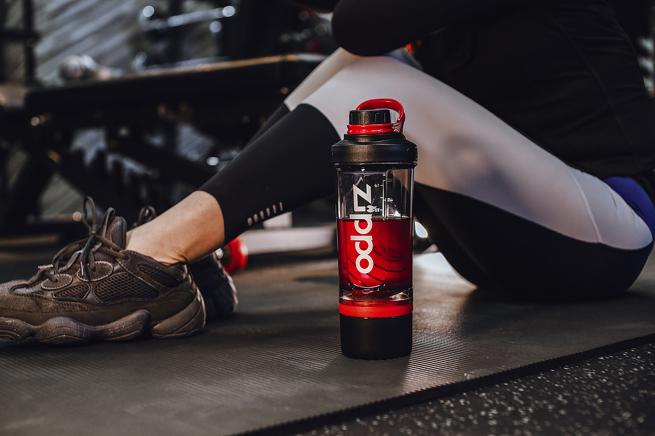 ZIPPO蛋白粉摇杯拍摄