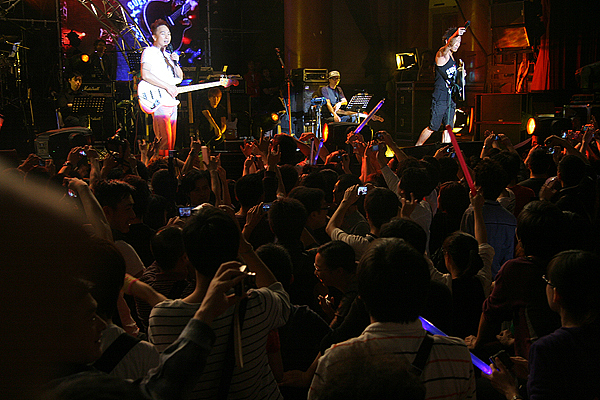 BEYOND 2010.3.20广州演唱会 
