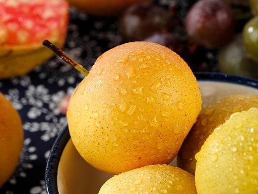 南果梨丨可以吃出酒精味的小梨子丨顺带一颗石榴