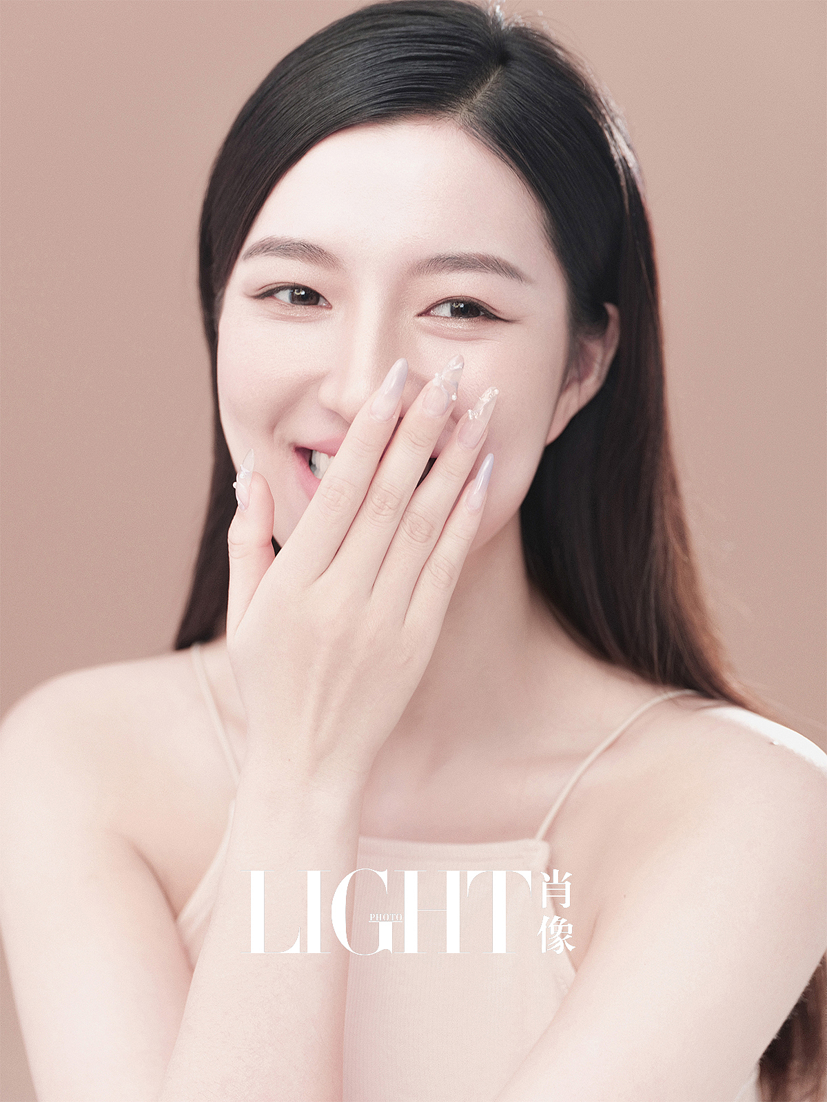 清纯时尚的少女肖像写真照,简约的高级/北京浅光肖像|摄影|时尚/艺术