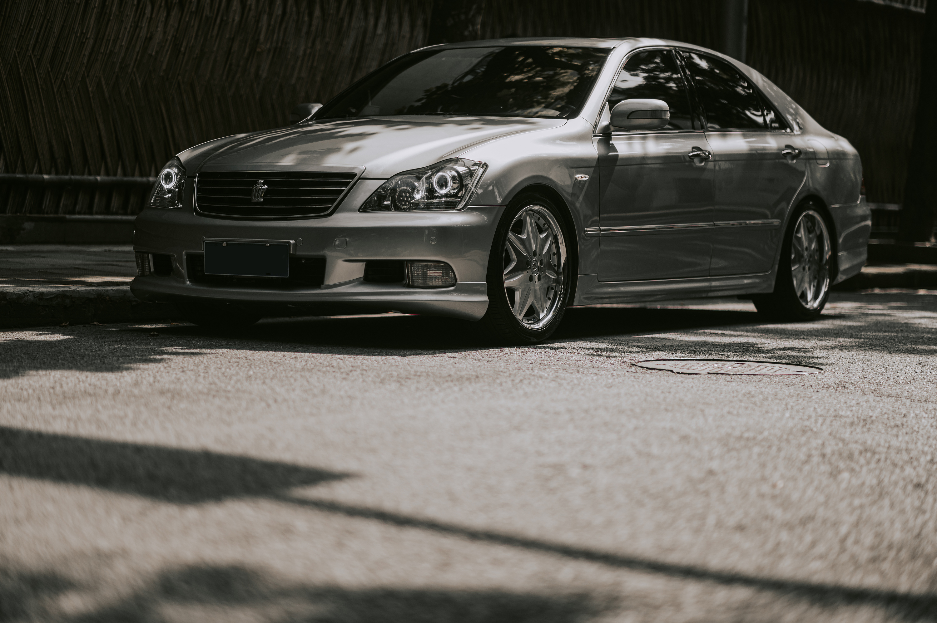 《褪去-12代丰田皇冠》_想·享摄影