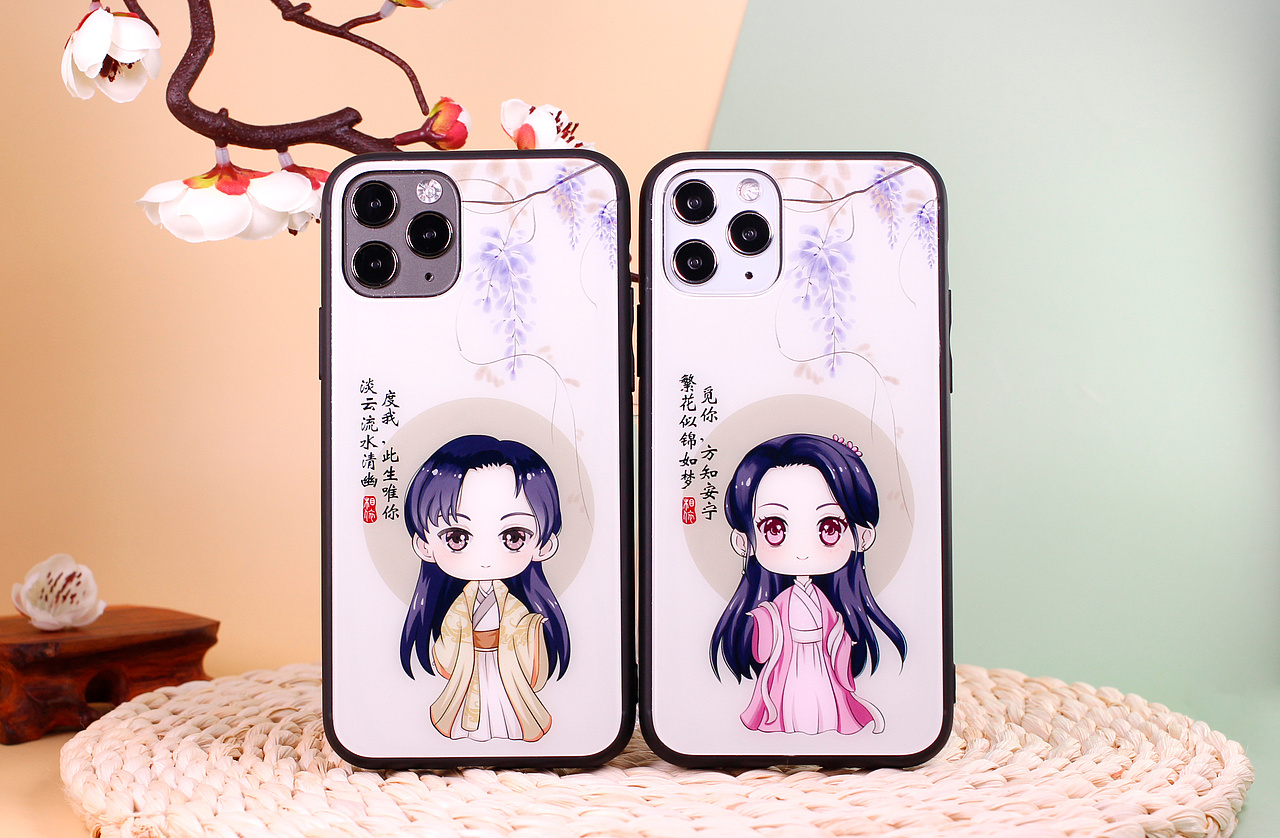 q版古风情侣手机壳场景实拍视频