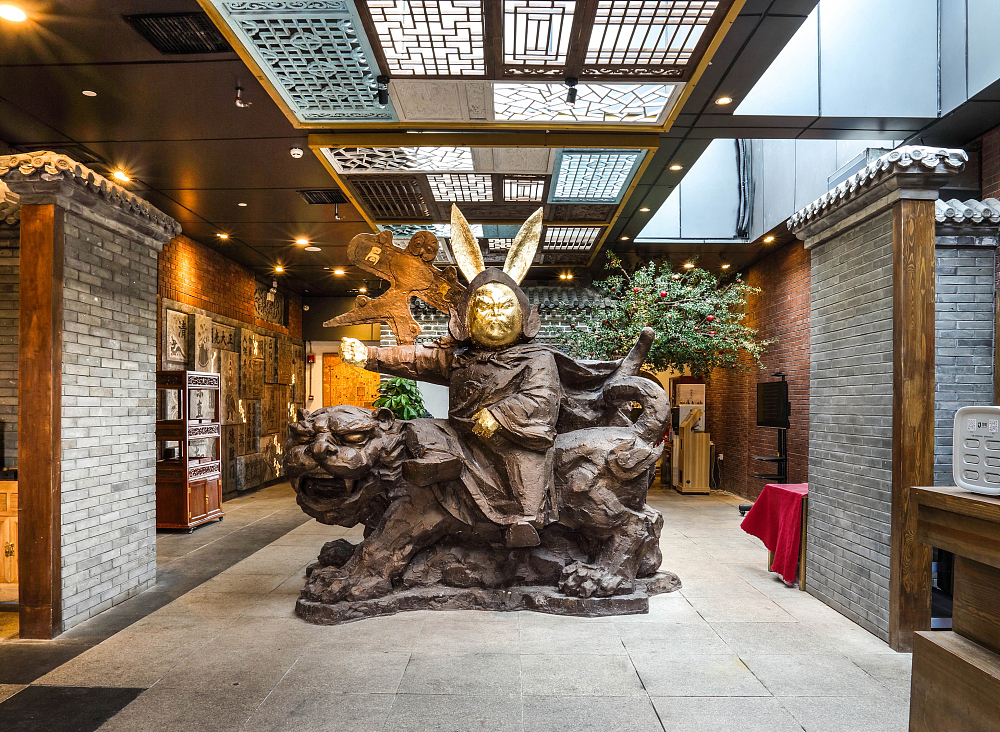 容品牌：局气餐厅设计-VI升级、新店空间升级