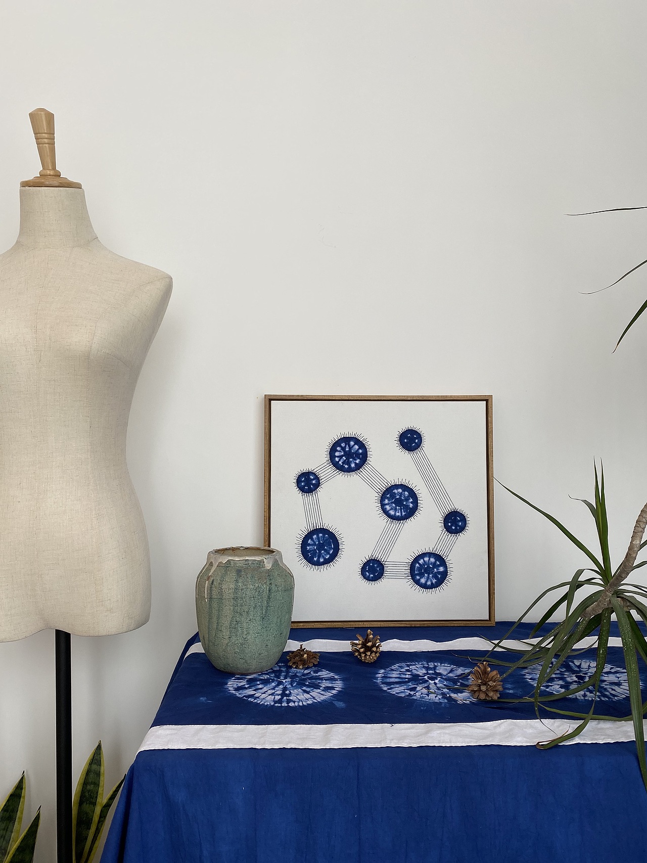 扎染蓝染刺绣手绣陈设品毕业设计（图ZMjE2MzU1NDg0） - 其他手工艺 - 站酷设计师難山原创素材 - 站酷ZCOOL