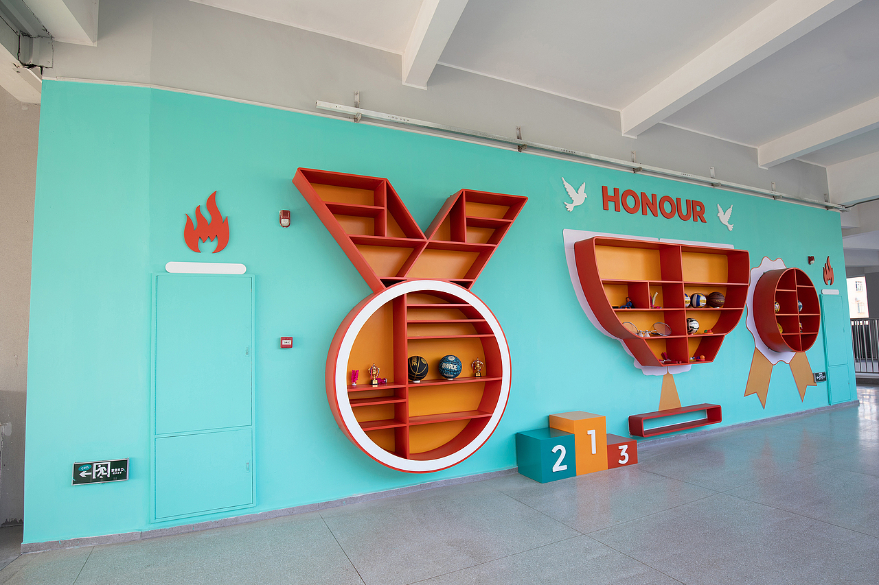 荣誉」同时,心里默默藏有一份激情,随时随地拿起墙上的体育1280_853