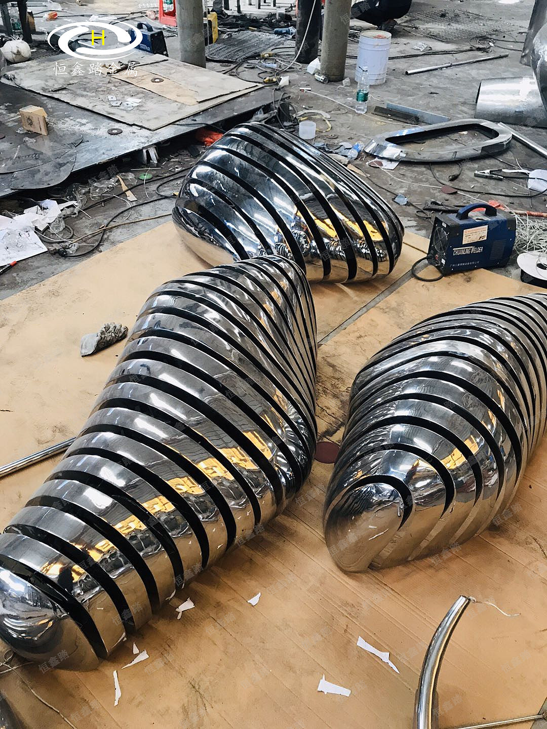 园林水景不锈钢石头雕塑 艺术水景小品摆件