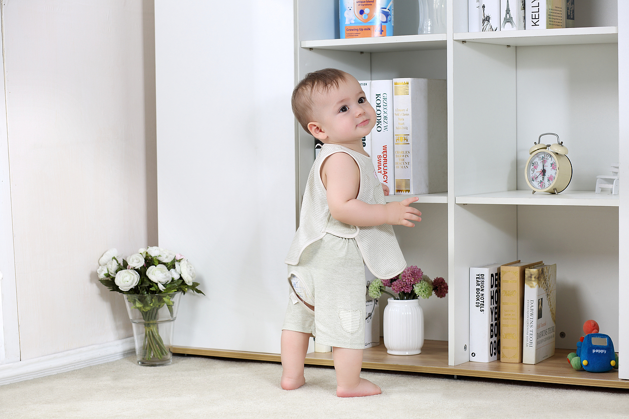 淘宝摄影 婴儿服饰拍摄小模特拍图 电商拍照