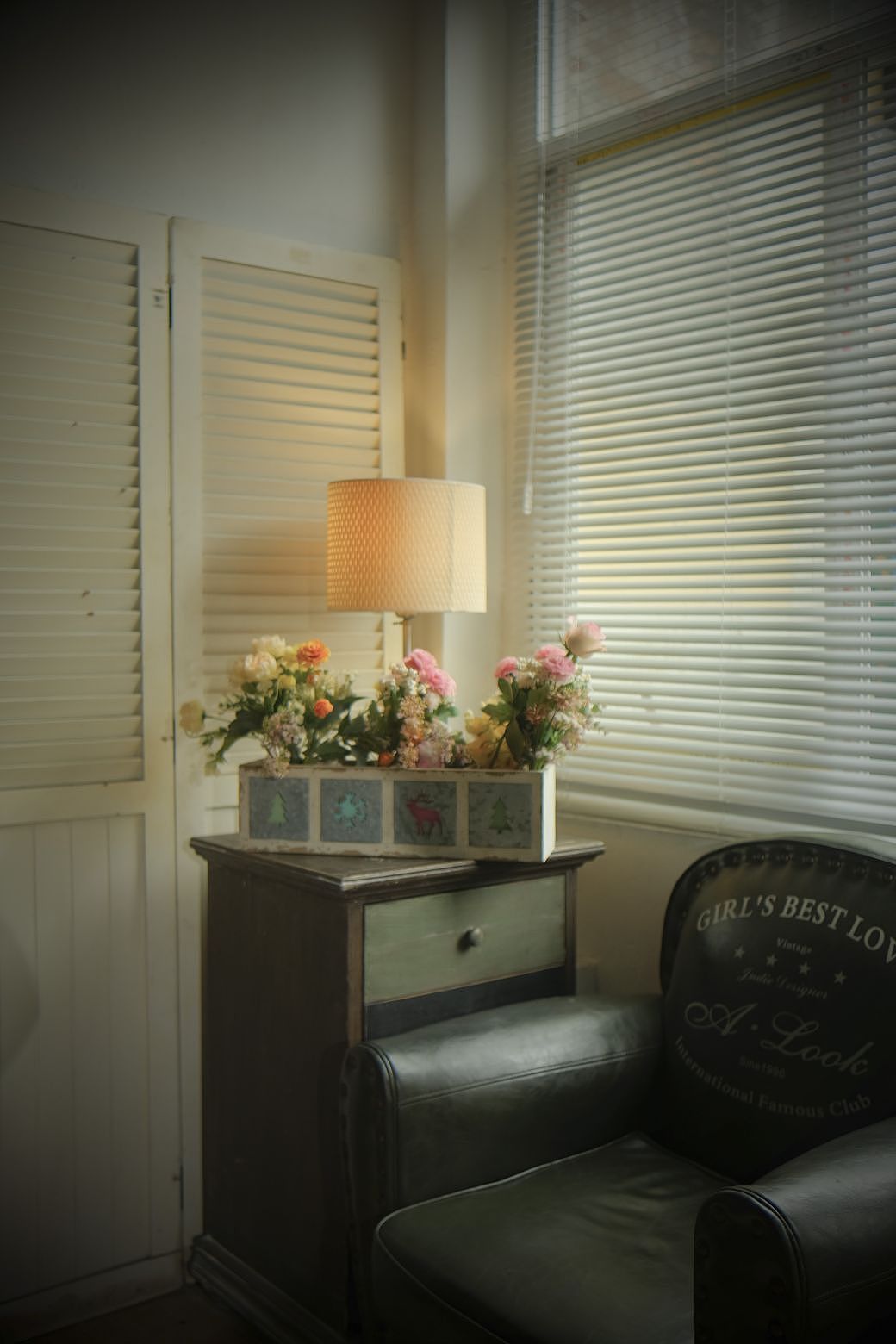 镜头下的室内人像拍摄（图ZMzM2NjgwNzI0） - 人像摄影 - 站酷设计师Z20526385原创素材 - 站酷ZCOOL