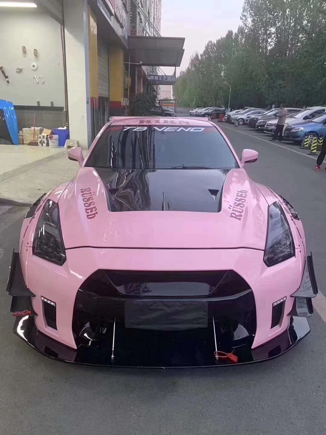 日产gtr r35 改装升级 lb二代宽体大包围前杠后杠尾翼