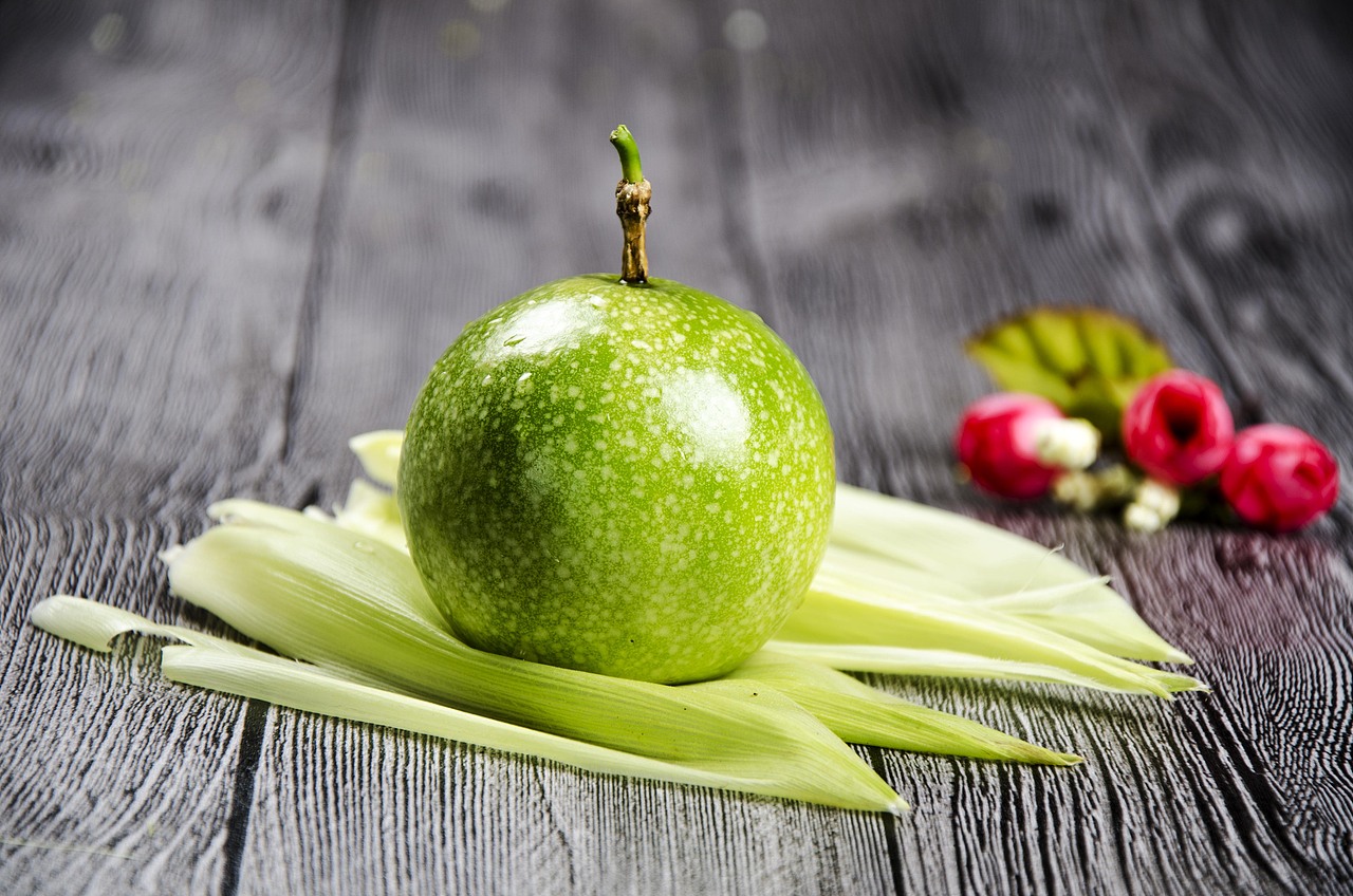 黃金百香果（圖ZMjAwNjkzNTI4） - 產(chǎn)品攝影 - 站酷設(shè)計師攝影潘婷原創(chuàng)素材 - 站酷ZCOOL