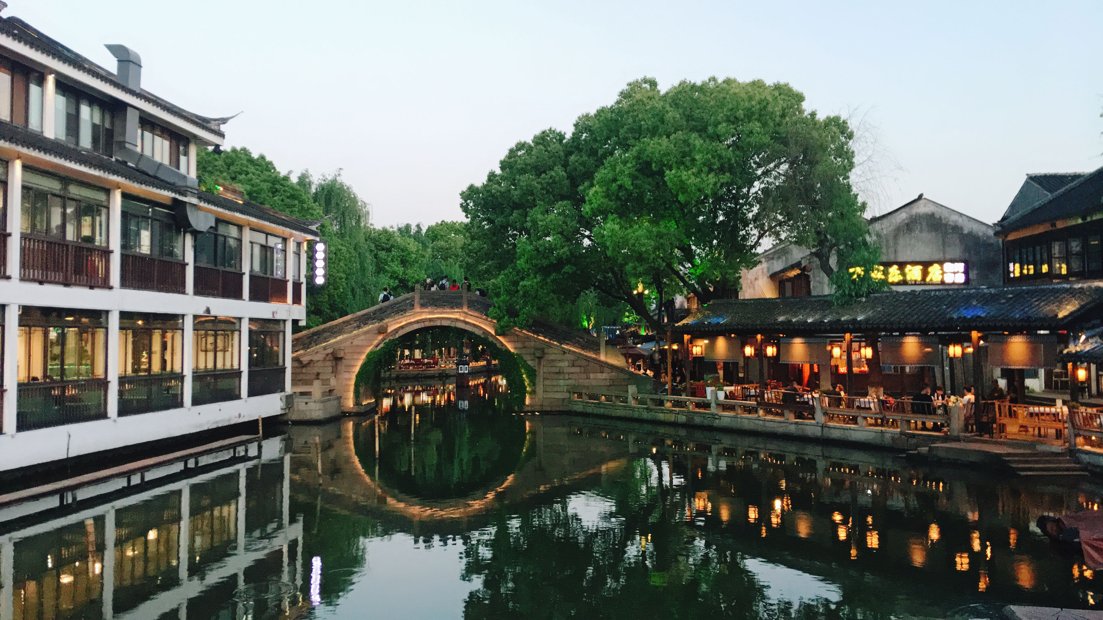 插畫(huà)師糖糖的個(gè)人主頁(yè)（封面預(yù)覽） - 主頁(yè)封面設(shè)置 - 站酷設(shè)計(jì)師插畫(huà)師糖糖原創(chuàng)素材 - 站酷ZCOOL