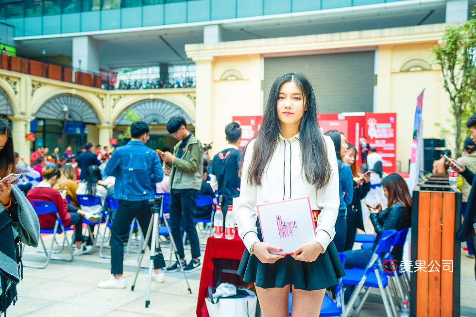 麦果 美寄 如颜套装三生三世主题海报+中国新歌声拍摄