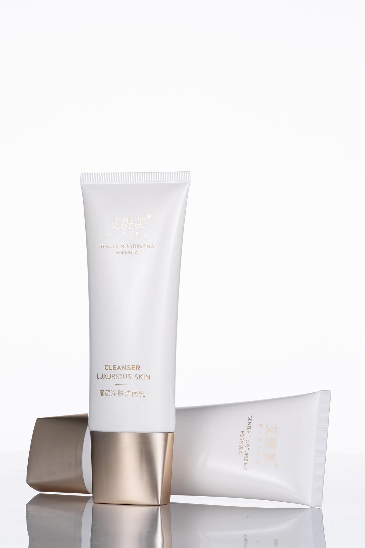 洁面乳简单拍摄原图