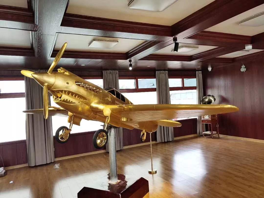 私人訂制 54公斤純金戰(zhàn)斗機(jī) 3.8米黃金飛機(jī)（圖ZMTg5MDc2MTg4） - 交通工具 - 站酷設(shè)計(jì)師金銀有我原創(chuàng)素材 - 站酷ZCOOL