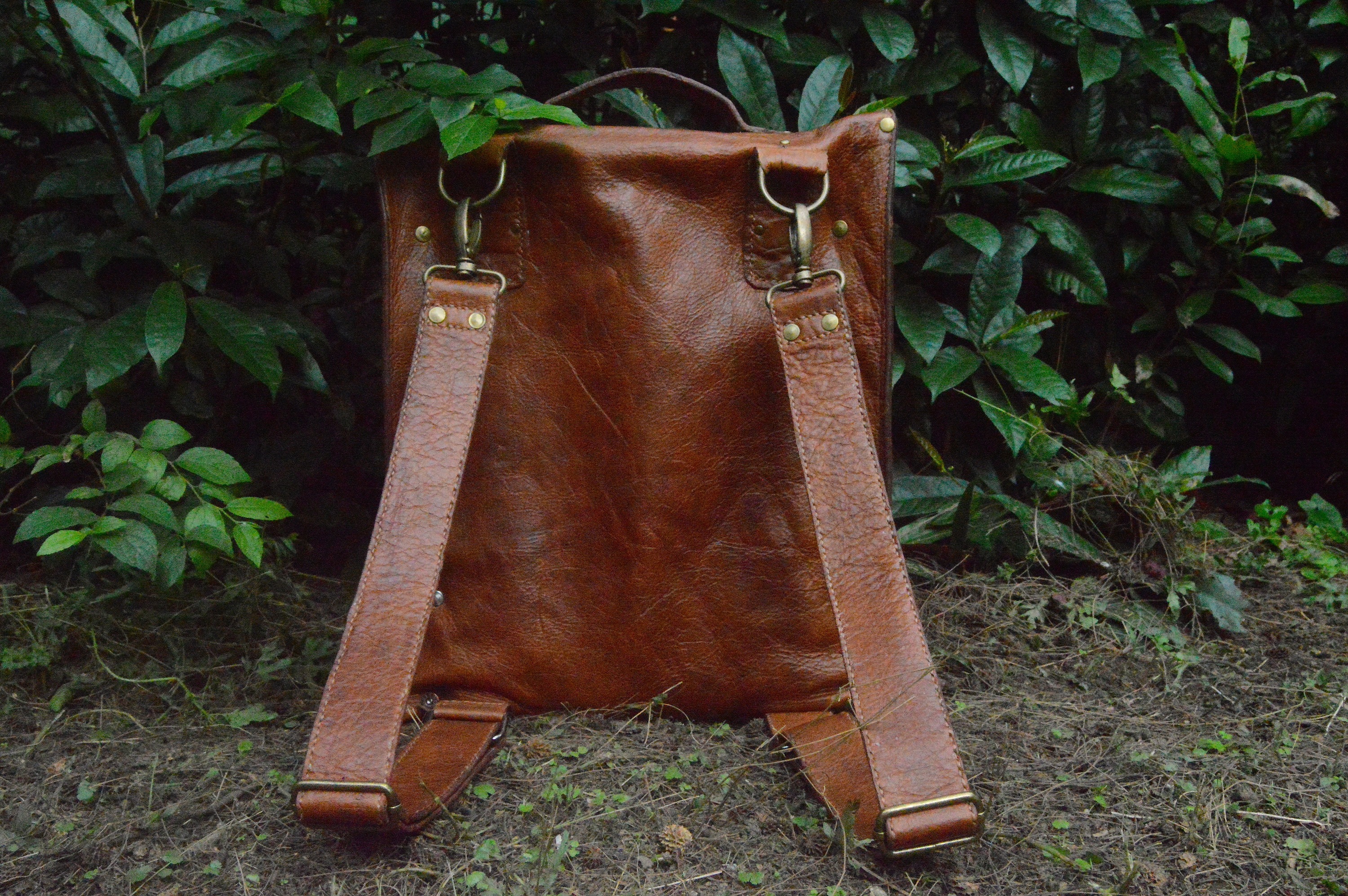 手工疯马皮双肩背包