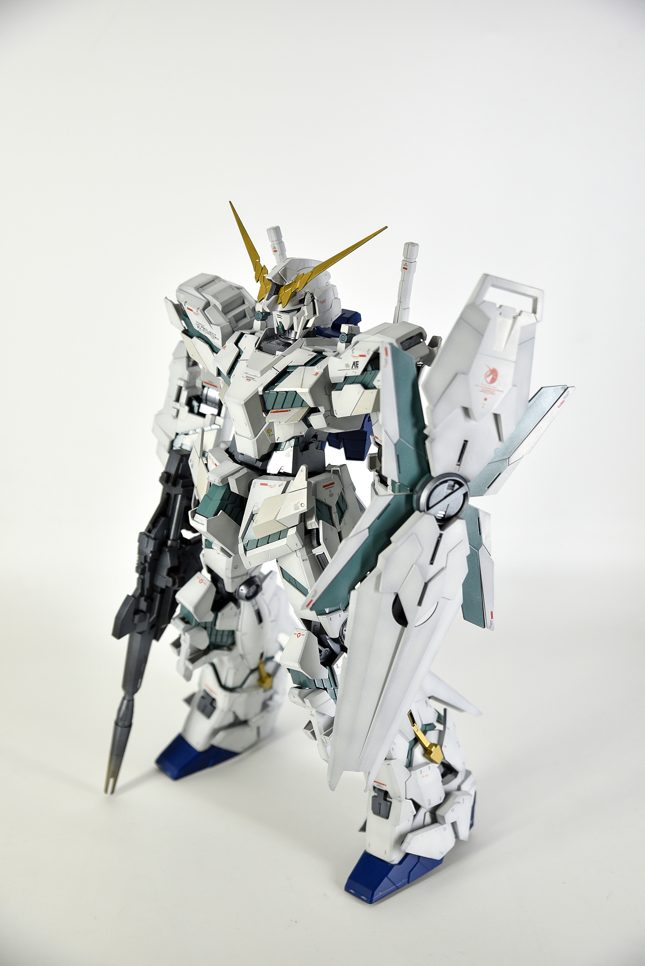 万代mega独角兽高达模型481喷涂