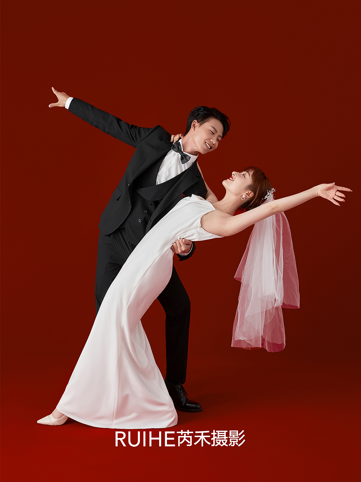 室内极简婚纱照,总能用一张张最简单照片打动人心（图ZMjcwNDYzMzg0） - 婚礼摄影 - 站酷设计师遇见YUJIAN原创素材 - 站酷ZCOOL