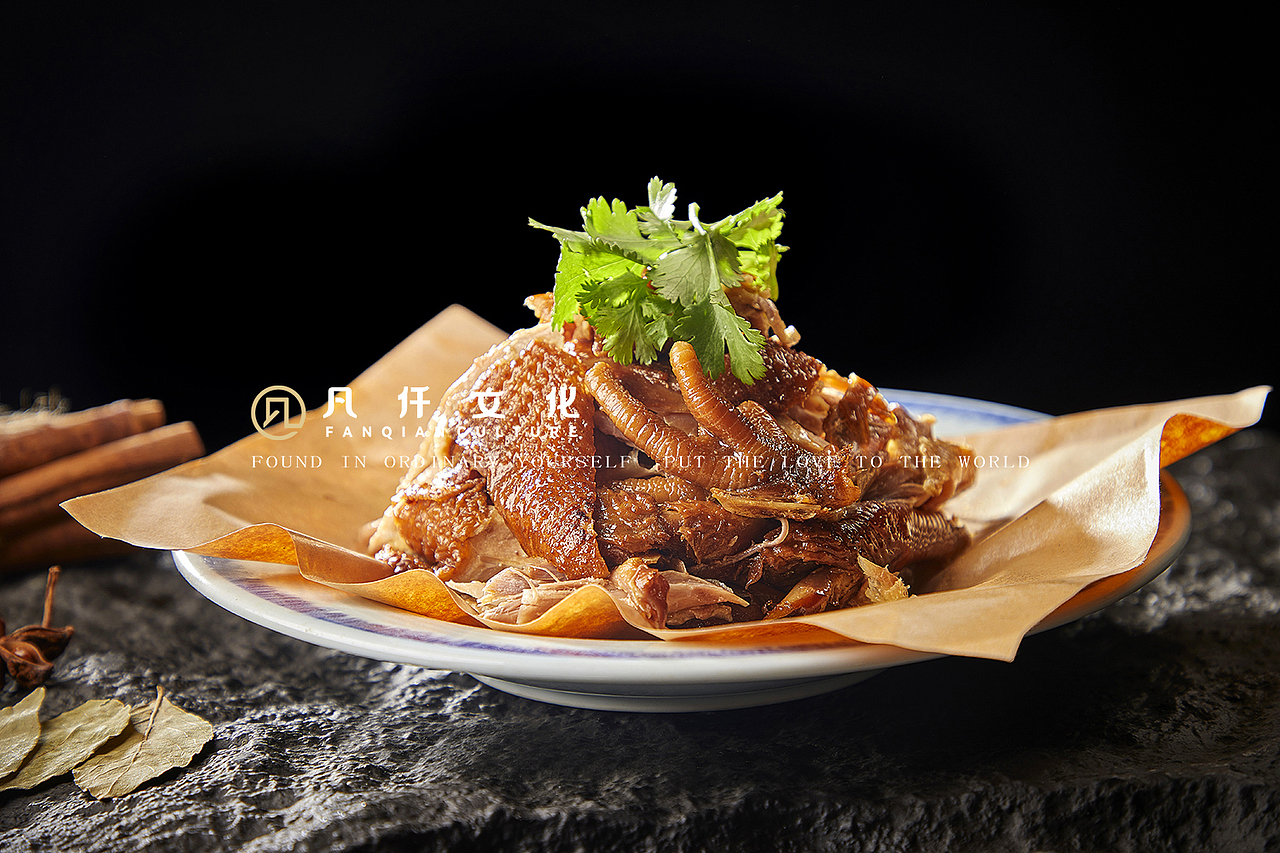 沙锅咸鸭舌 凡仟文化