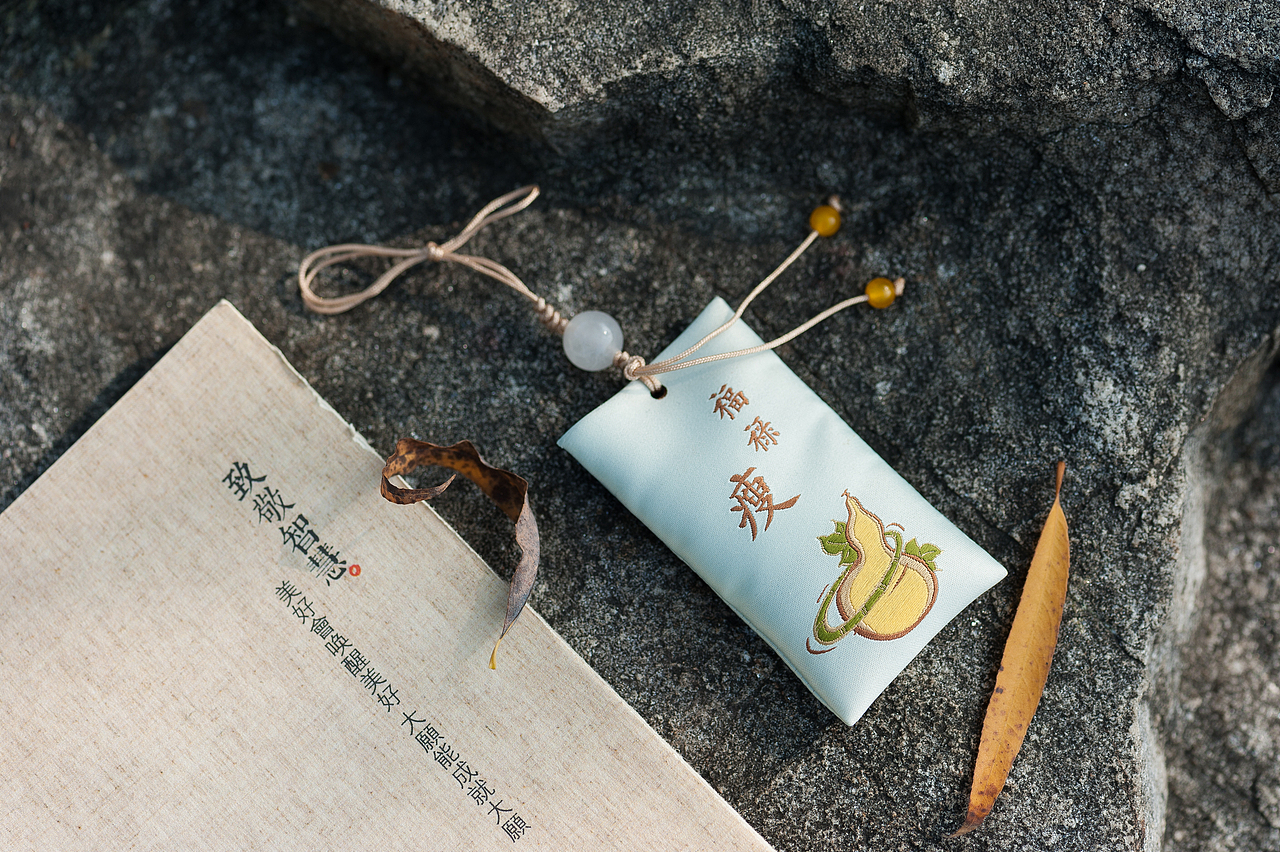 中式香囊拍摄（图ZMTY2OTI2Mzg4） - 产品摄影 - 站酷设计师有意视觉文化原创素材 - 站酷ZCOOL