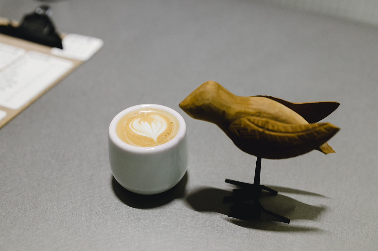 楼下新开了咖啡馆