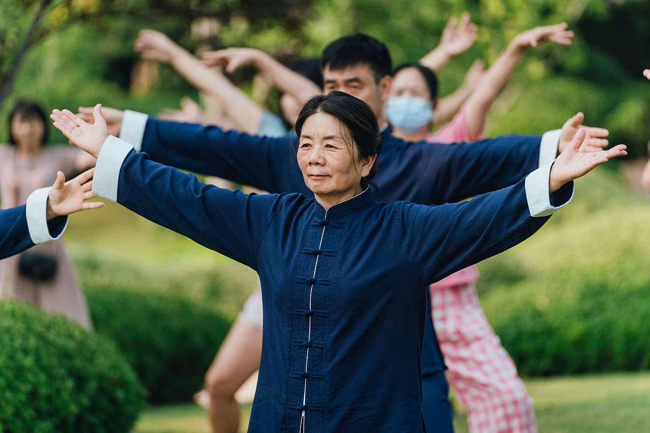 中秋太极活动纪实摄影（图ZMzE3MDMxNTYw） - 人文/纪实摄影 - 站酷设计师李牧严原创素材 - 站酷ZCOOL