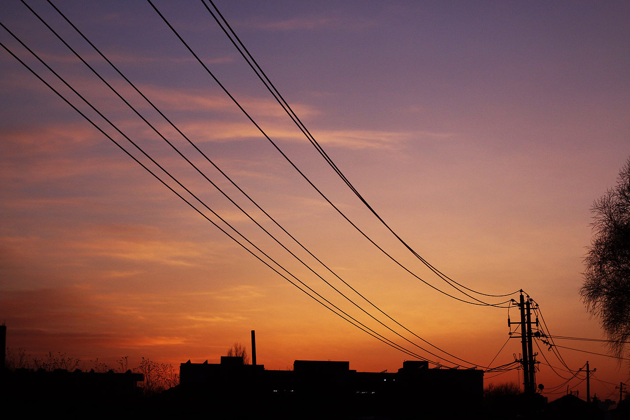 《一群等候》（图ZODgxNTU1MDA=） - 人文/纪实摄影 - 站酷设计师上俫原创素材 - 站酷ZCOOL