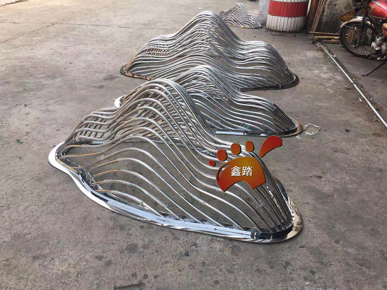 304不锈钢小圆管弯弧假山雕塑,户外景观金属假山摆件