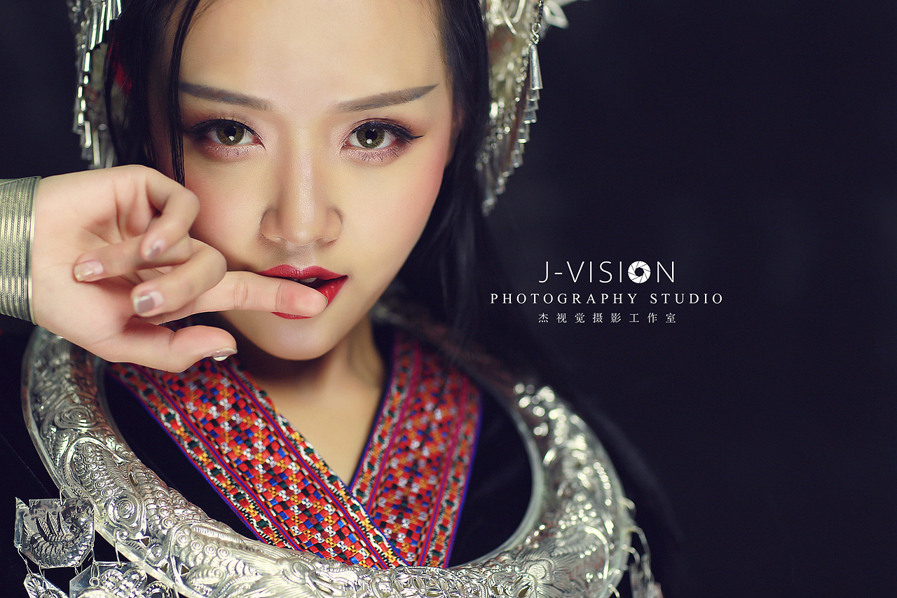 玩转苗服（图ZMTAwNTUwNDcy） - 人像摄影 - 站酷设计师JEGOO原创素材 - 站酷ZCOOL