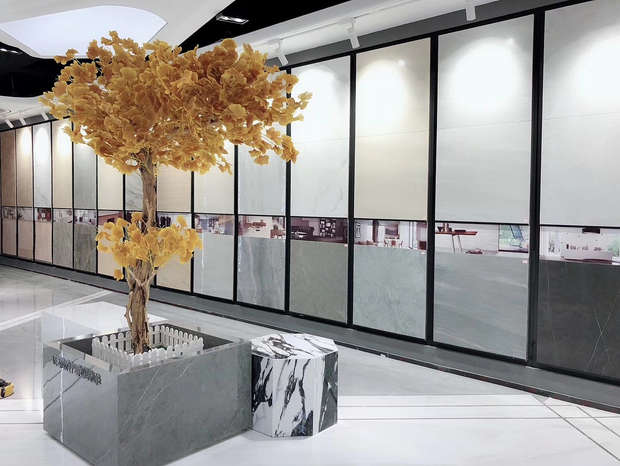 郎玛瓷砖怀化店 瓷砖门店实景摄影