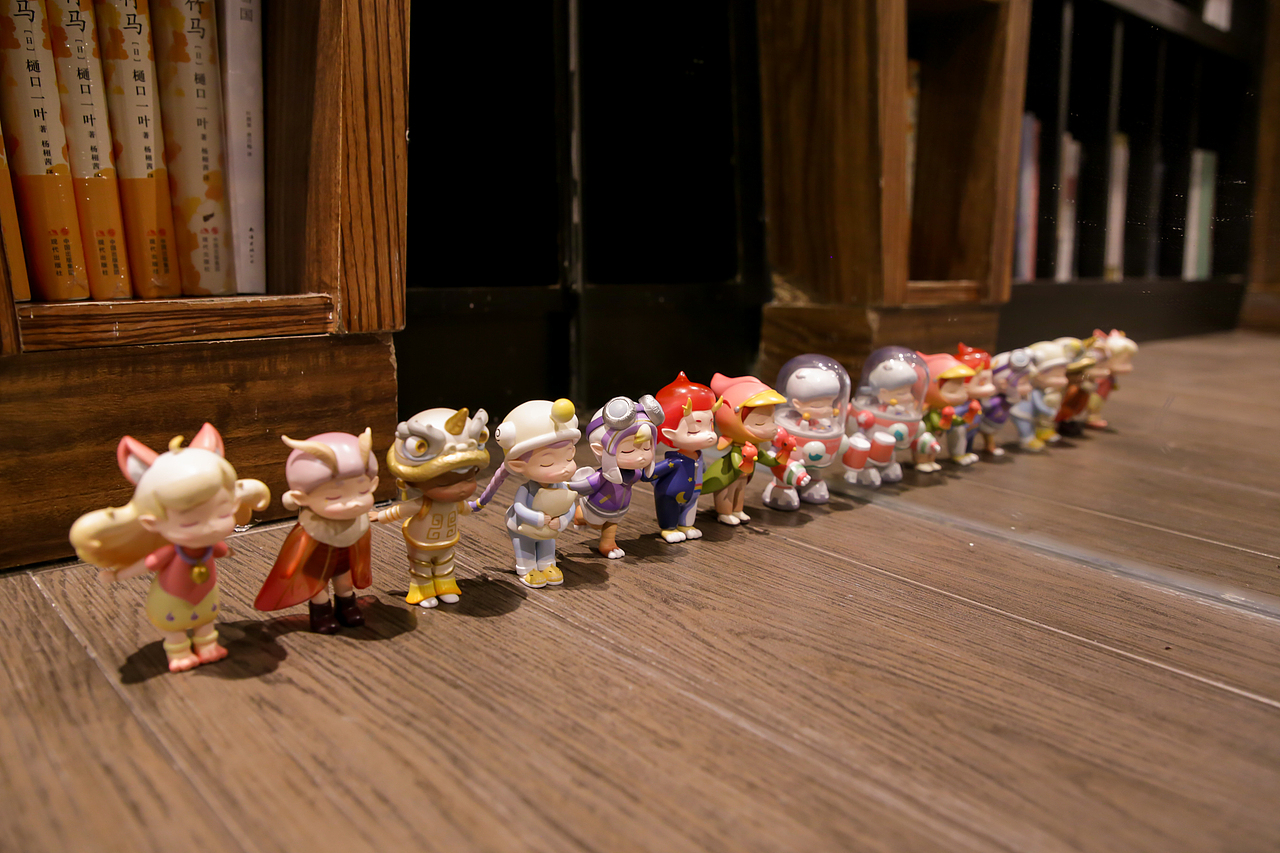 爱尔芙山海童话与月光小镇合体