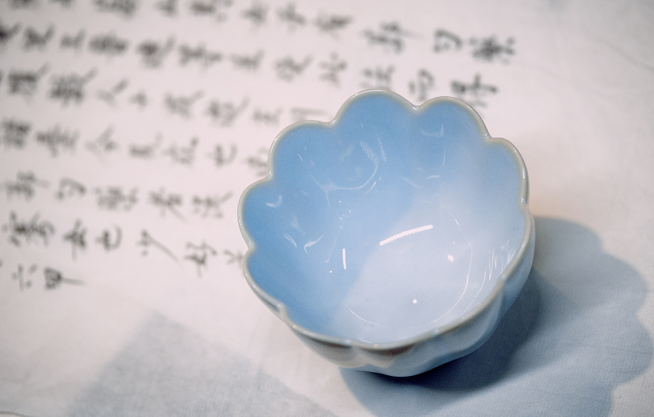 手作-汝瓷茶杯（图ZMjQ1MjE3OTY4） - 产品摄影 - 站酷设计师funkyrabbit原创素材 - 站酷ZCOOL