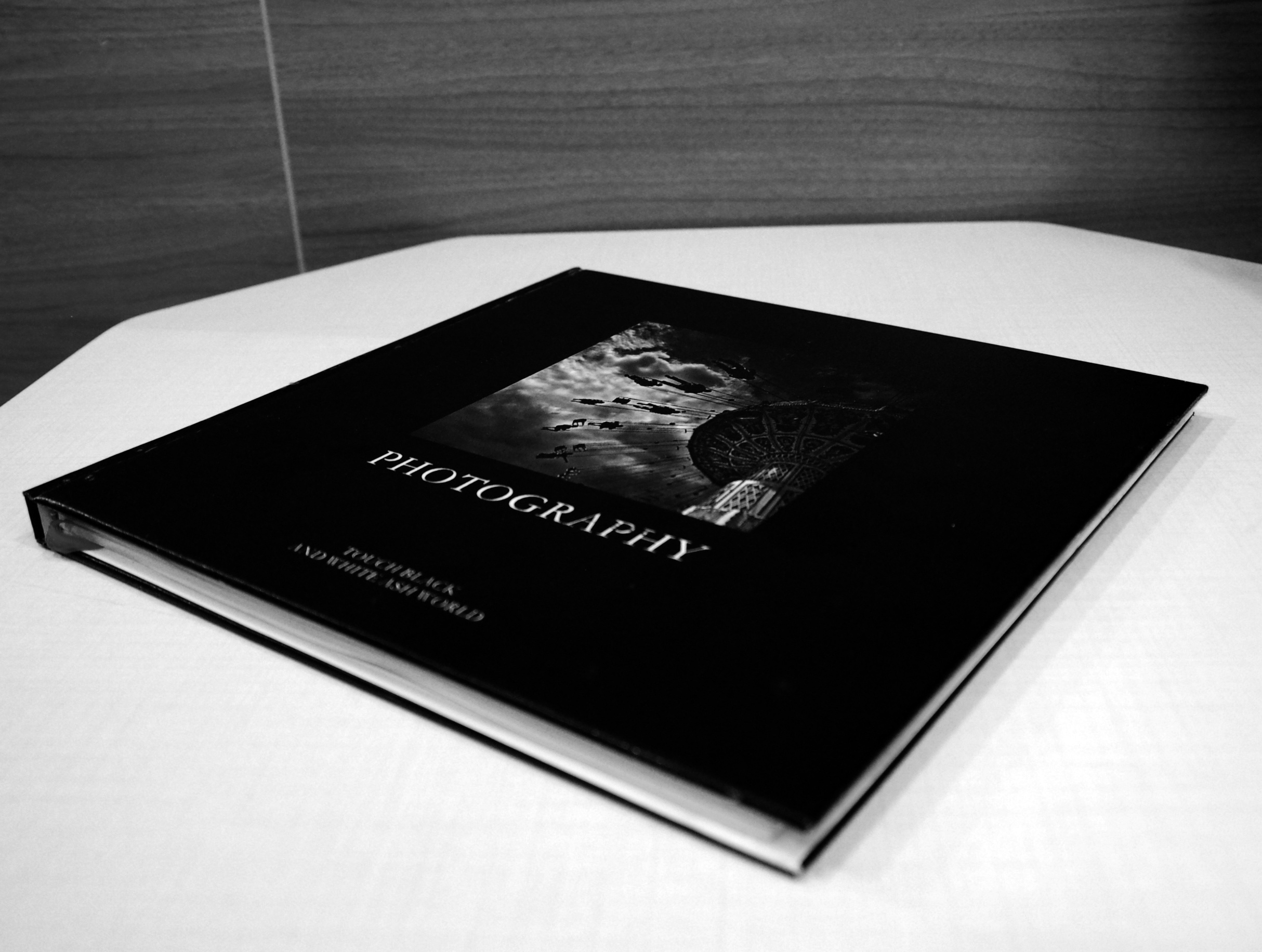 的摄影》画册装桢设计|平面|书籍/画册|johnnyfjy_原创作品-站酷zcool
