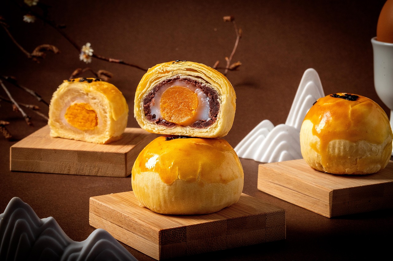 蛋黄酥|摄影|静物|一场阳光雨 - 原创作品 - 站酷 (zcool)