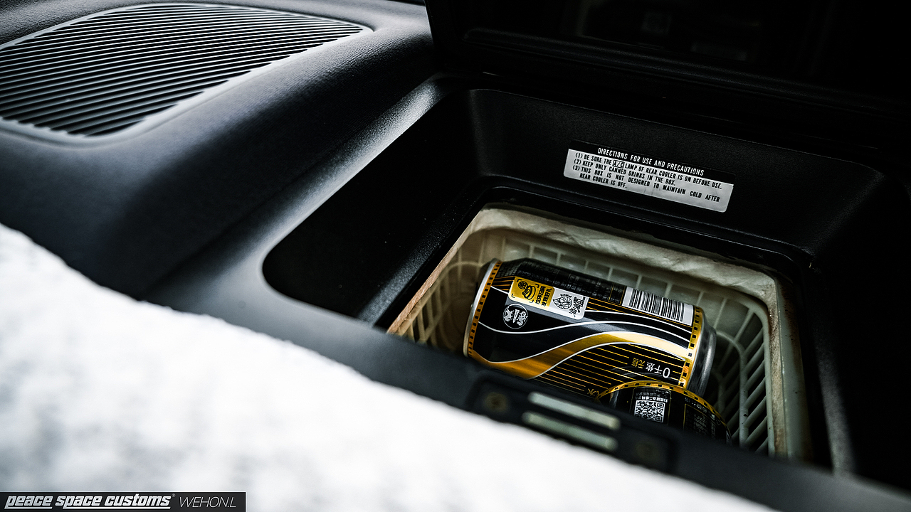 汽车摄影:丰田皇冠133