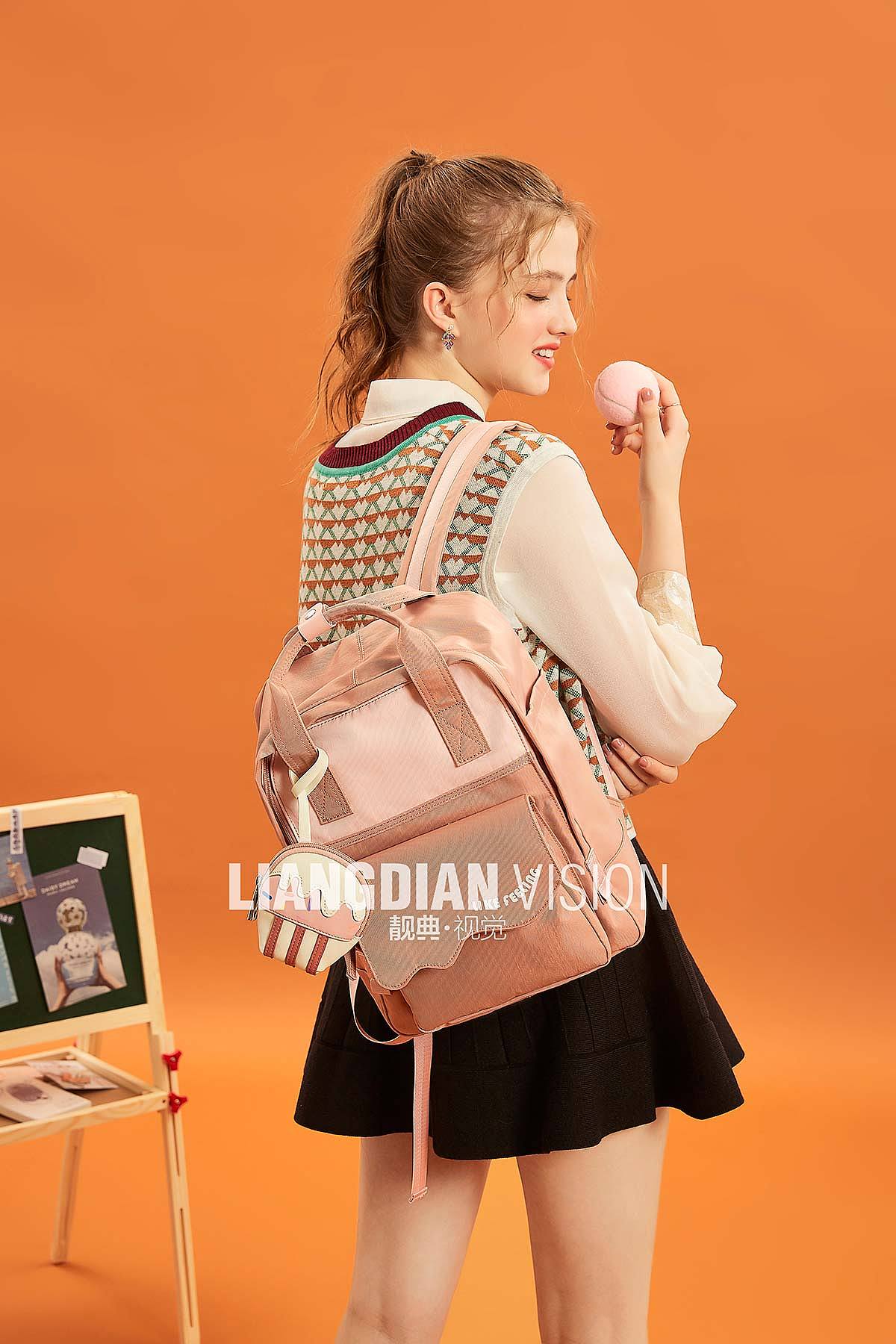 休闲学生女包棚拍